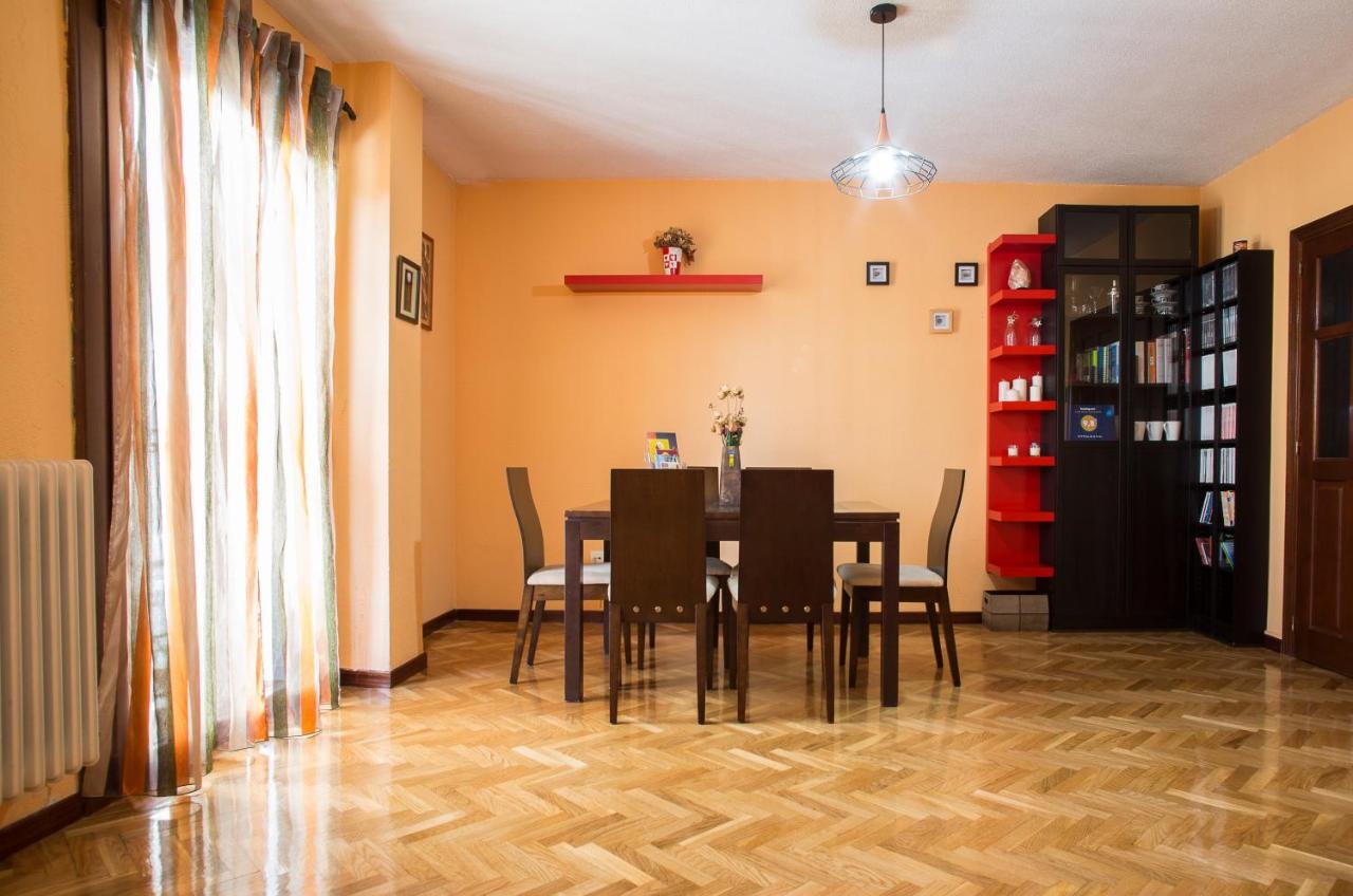 Vut Plaza De La Fruta Apartment Avila Exterior photo
